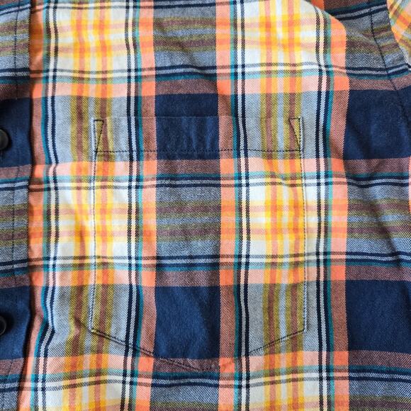 Banana Republic Button Down Lightweight Flannel Shirt Size M - Picture 4 of 7
